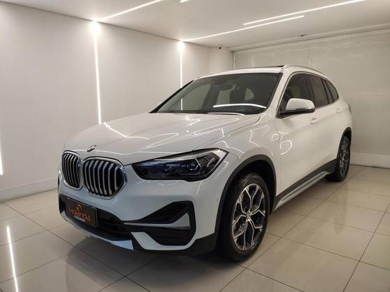 BMW X1 2.0 16V TURBO ACTIVEFLEX SDRIVE20I X-LINE 4P AUTOMÁTICO BMW X1 2.0 16V TURBO ACTIVEFLEX SDRIVE20I X-LINE 4P AUTOMÁTICO